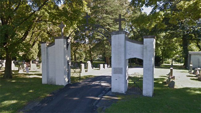 Easton Lithuanian cemetery gate