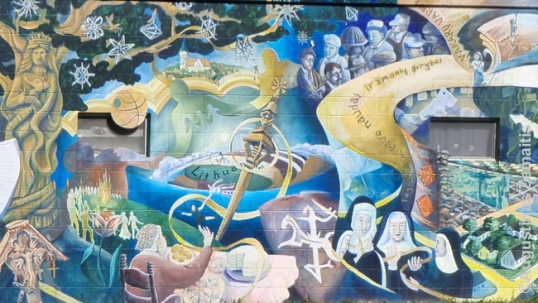 A fragment of the Lithuanian tale mural in Omaha