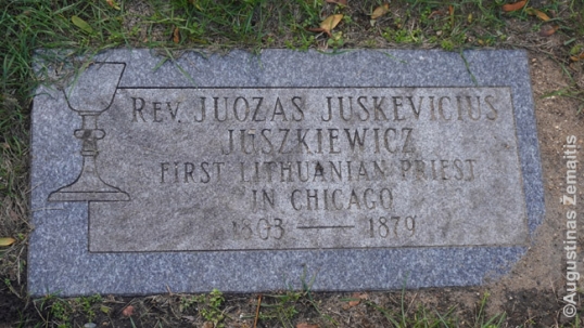 Priest Juškevičius grave