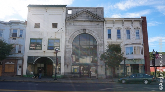  Mahanoy Lithuanian bank (the one with arched window)