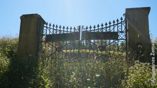  Tamaqua Lithuanian cemetery gate 