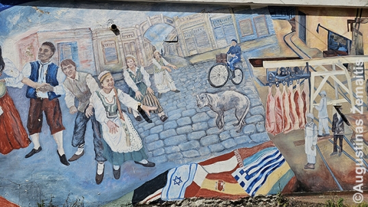 A fragment of the stockyard mural in Berisso