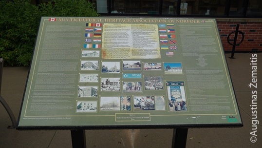 Plaque near the library of Delhi